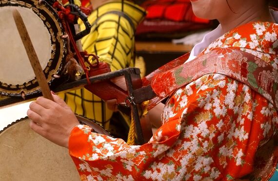 実力派の大道芸人を派遣いたします | 大阪を中心にイベントを大道芸で盛り上げる花吹雪一座